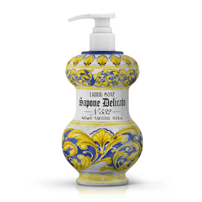 <b>Delicate hand &amp; face soap 400 mL</b><br />
N.&deg; 532 MYSTICUS<br />
<i>Gli Albarelli</i>