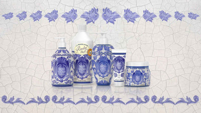 Le Maioliche di Rudy, collezione Firenze. Rappresentati da sinistra a destra: Sapone liquido mani 500ml, Bagno e docciaschiuma 700ml, Crema mani 100ml, Crema corpo 500ml